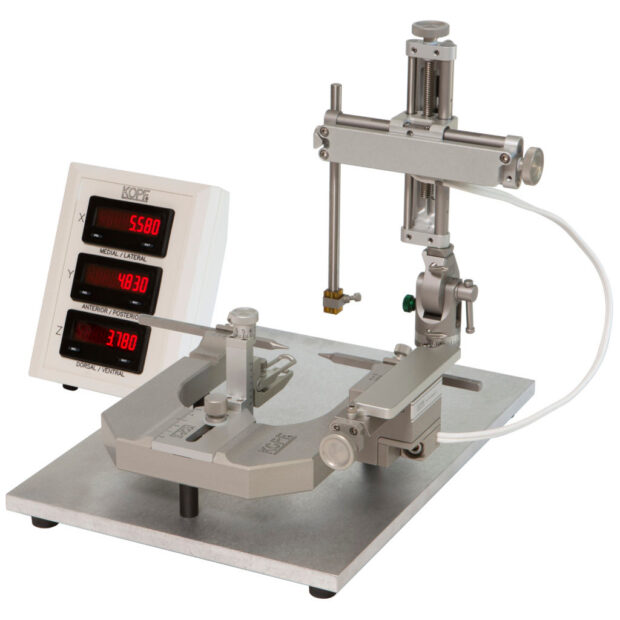 Model 940 Small Animal Stereotaxic w/ Digital Display